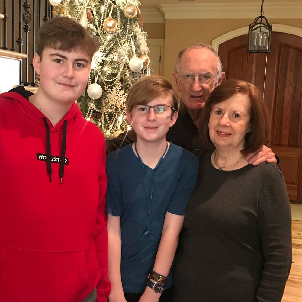 Meet your Posher, Caroline